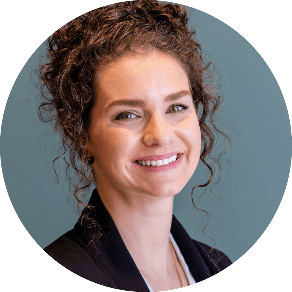 Emma, Practice Manager